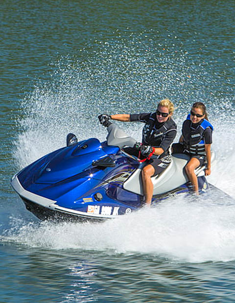 travel-sri-lanka-sri-lanka-tourism-water sports-Jetskiing