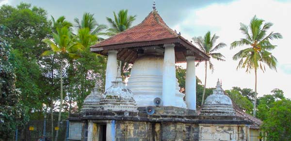 Three Temples - Gadaladeniya