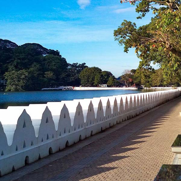 Walking path around the scenic Kandy Lake