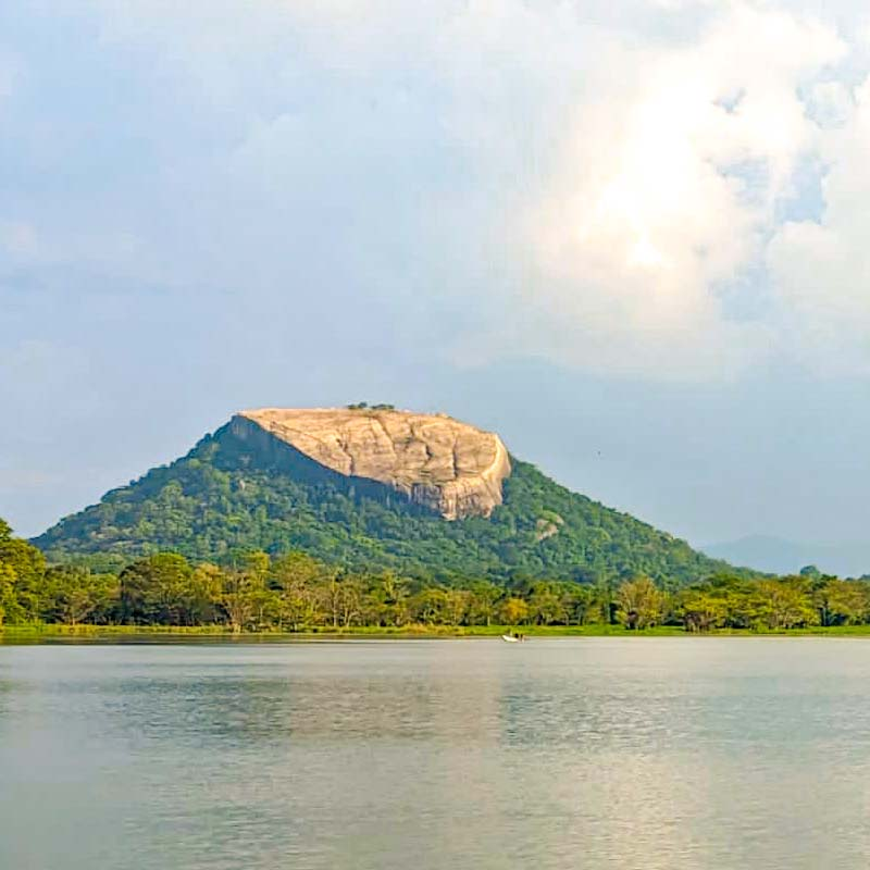 pidurangala Rock at sunset