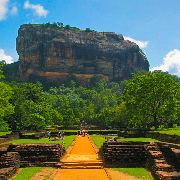 places to visit sigiriya lion rock