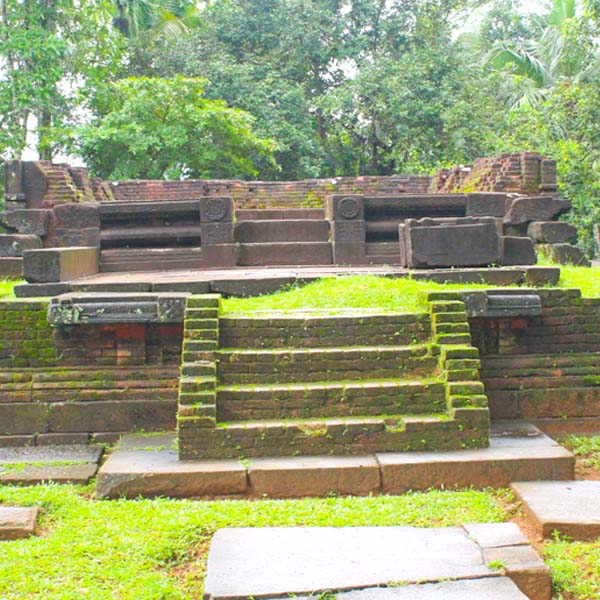 trmple-ruin-polonnaruwa